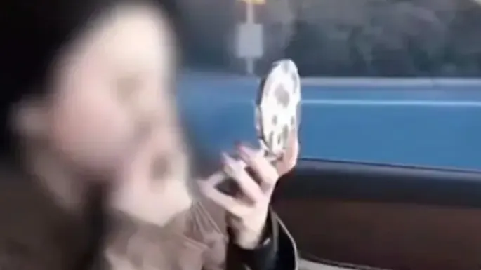 热搜配图