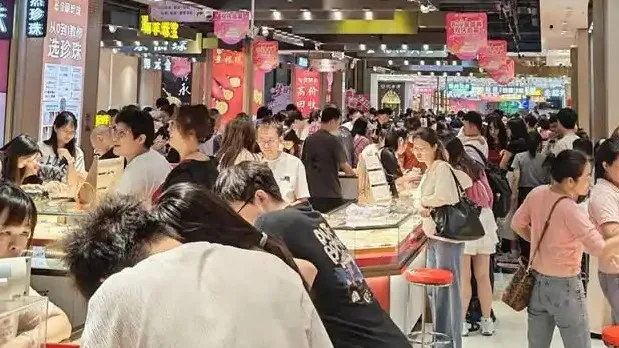 热搜配图