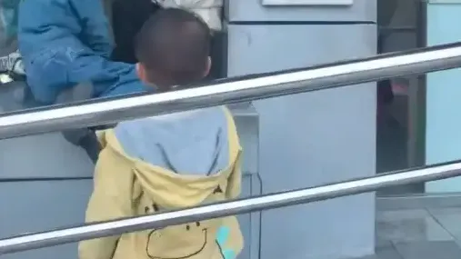 热搜配图